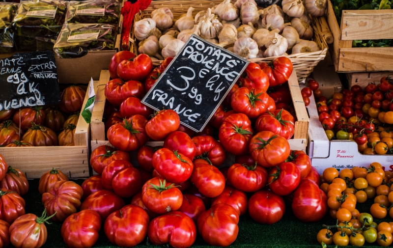 primeur-ST AUBAN-min_tomatoes-4050245